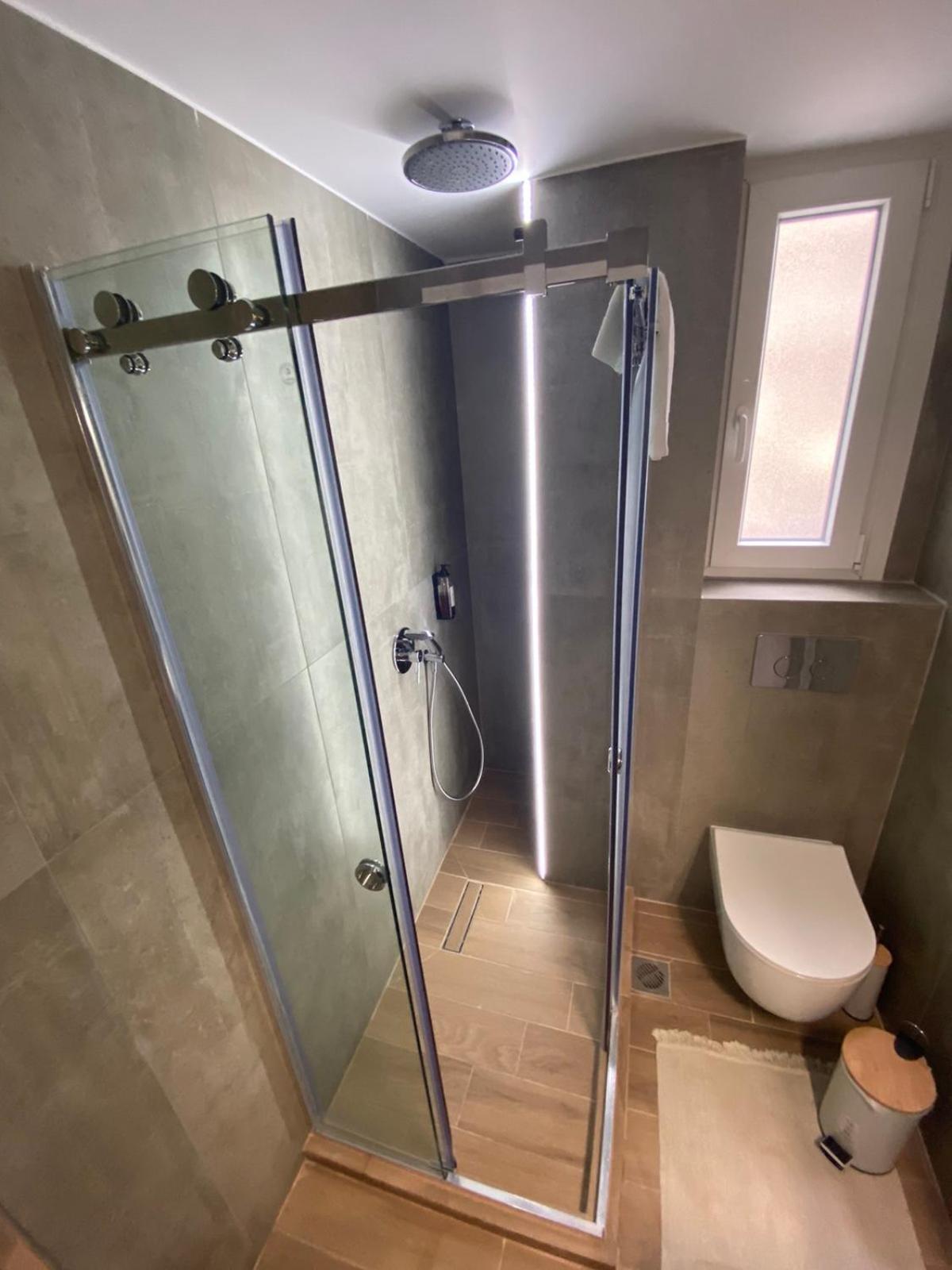 Agias Sofias Svolou Center Apartment *