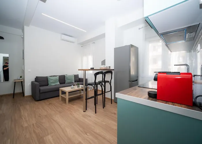 Agias Sofias Svolou Center