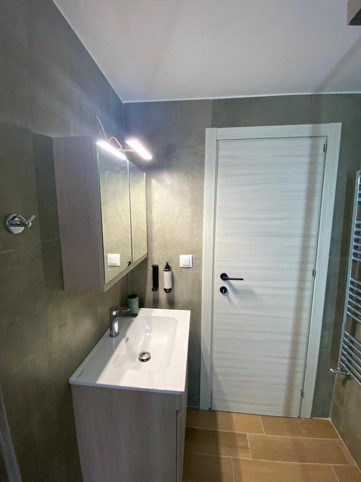 Agias Sofias Svolou Center Apartment